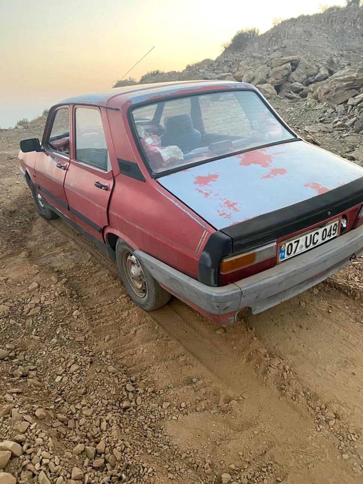 Antalya\'da Polis Kovalamacası: Sürücü Firar Etti