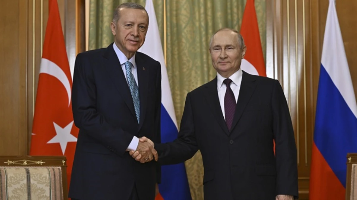 Son Dakika: Soçi\'deki tarihi zirve başladı! Erdoğan ve Putin\'den ikili görüşme öncesi önemli mesajlar