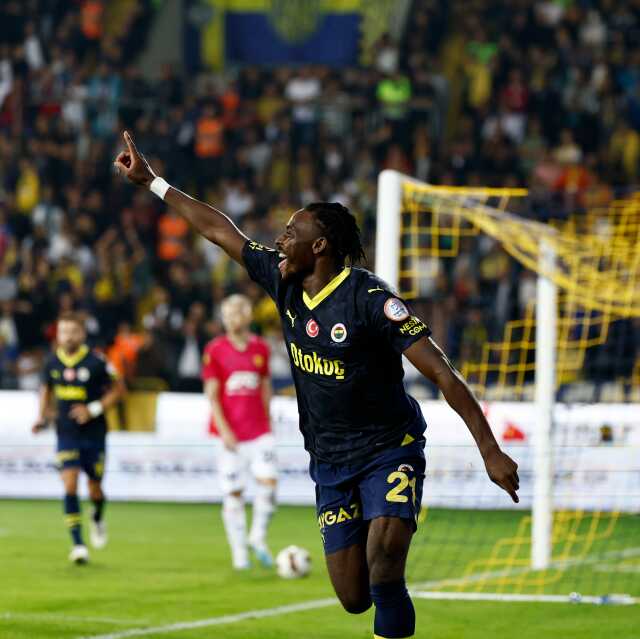 Son Dakika: Süper Lig'in 4. haftasında Fenerbahçe, Ankaragücü'nü deplasmanda 1-0 mağlup etti Son Dakika: Süper Lig'in 4. haftasında Fenerbahçe, Ankaragücü'nü deplasmanda 1-0 mağlup etti