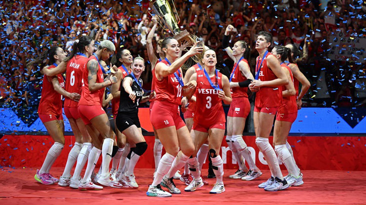 THY, A Milli Kadın Voleybol Takımı\'na tatil hediye edecek