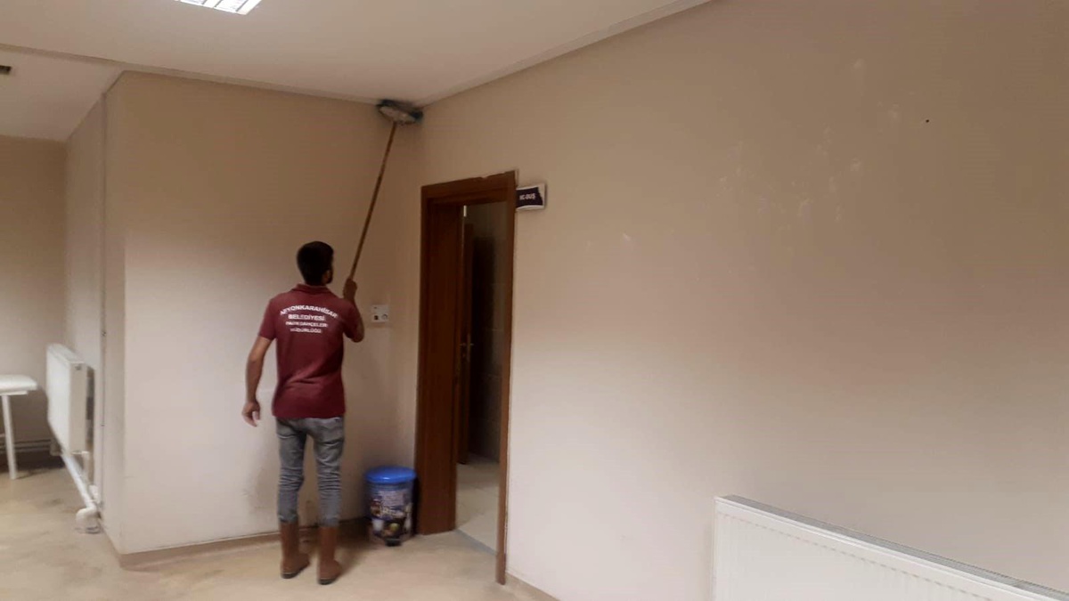 Afyonkarahisar Spor Kompleksi\'nde Zafer Stadyumu Temizlendi