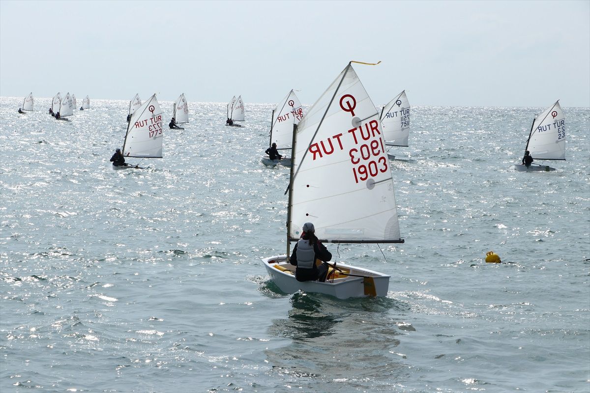7. Uluslararası Süleymanpaşa Optimist Cup Yelken Yarışları Devam Ediyor