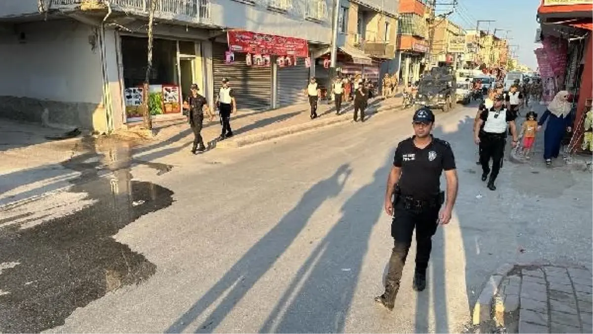 Çukurova Caddesi\'nde Helikopter Destekli Asayiş Uygulaması