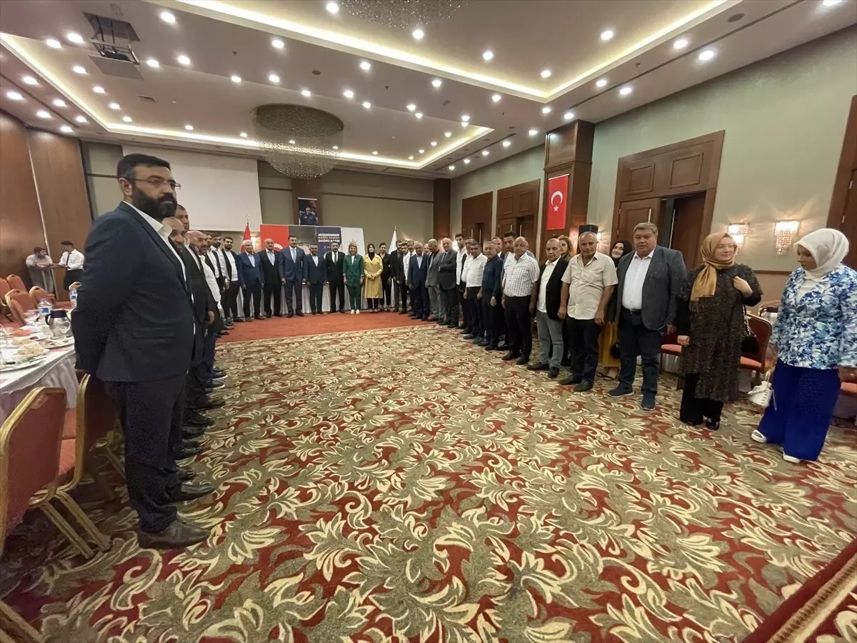 AK Parti Malatya İl Başkanlığı Yeni Yönetim Kurulu Tanıtıldı