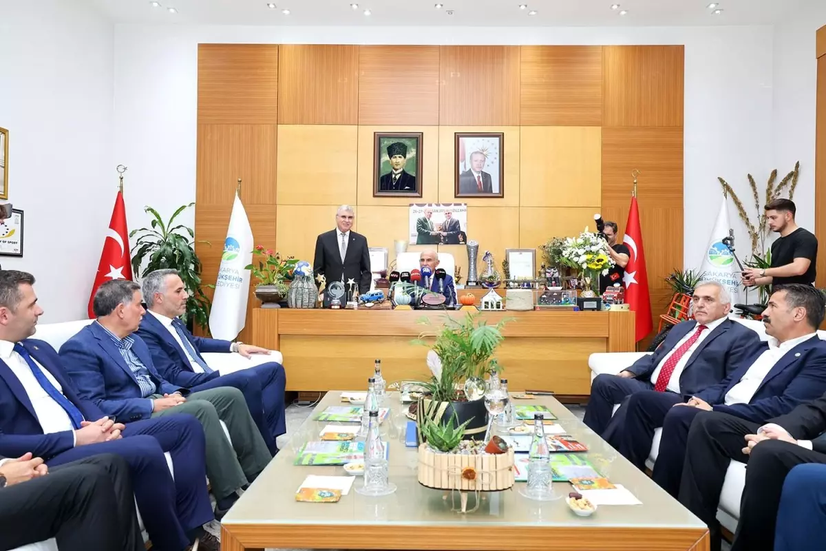 AK Parti Yerel Yönetimlerden Sorumlu Genel Başkan Yardımcısı Yusuf Ziya Yılmaz: \'AK Parti siyaseti ideolojileri ön plana çıkaran bir siyasi hareket değildir\'