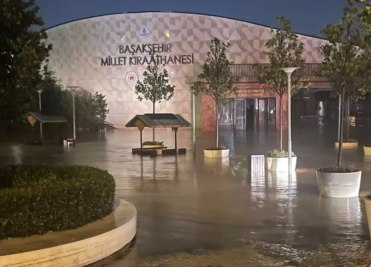 İstanbul\'un bazı bölgelerinde sağanak etkili oluyor