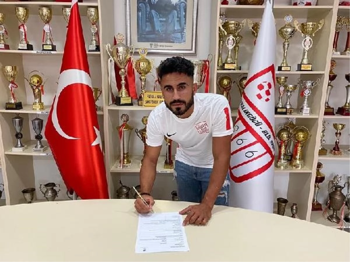 Ayvalıkgücü Belediyespor, Hüseyin Fıstıkçı ile sözleşme imzaladı