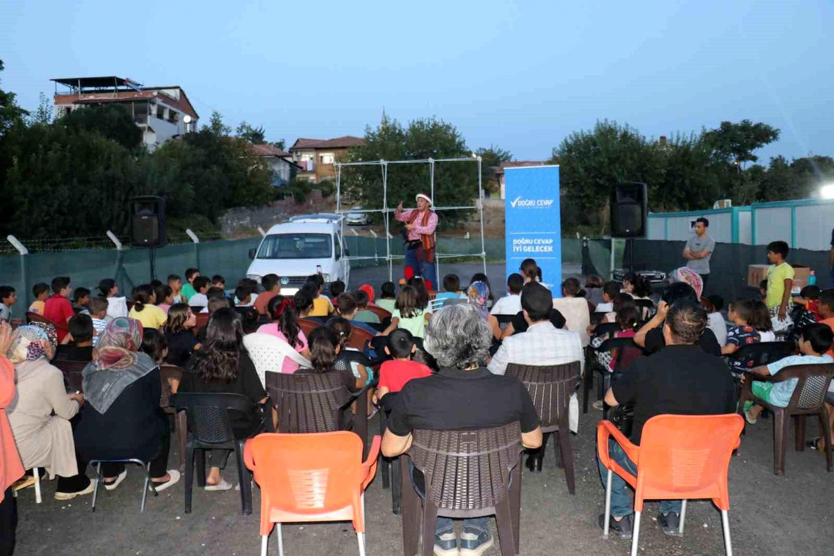 Malatya\'da Depremzedeler İçin Tiyatro Etkinliği