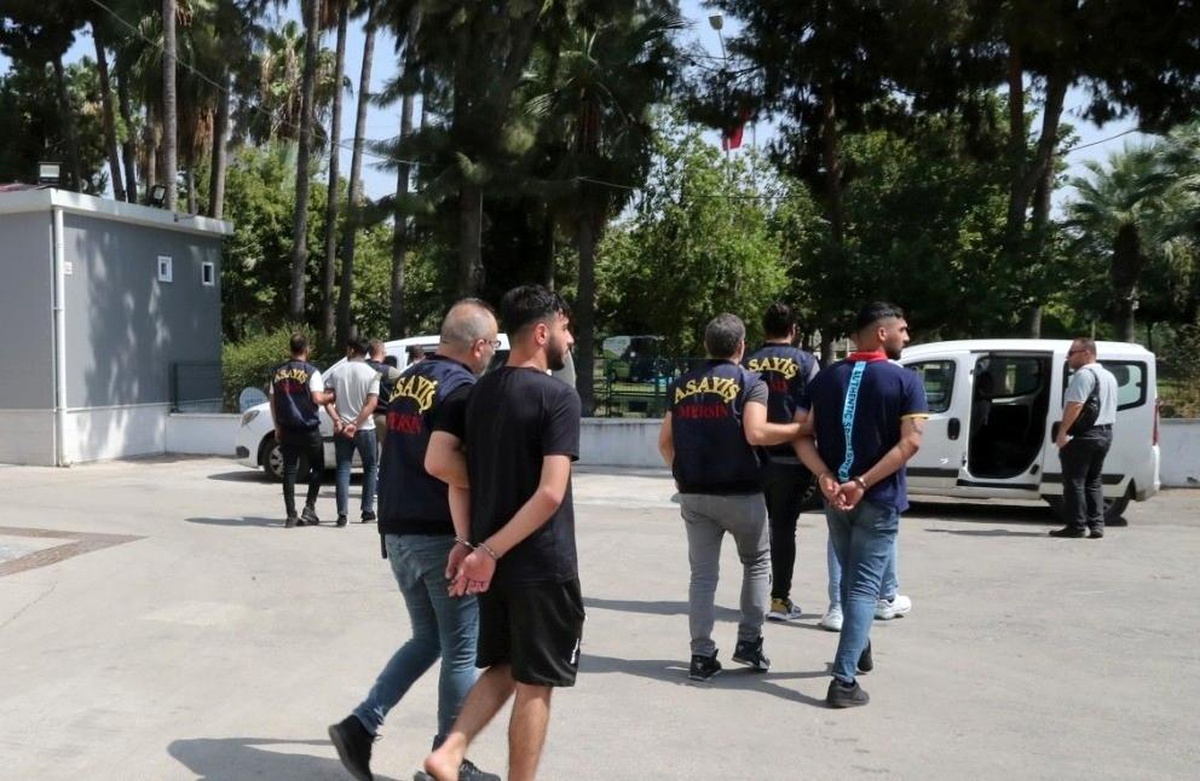 Tokat\'ta Nitelikli Dolandırıcılık Yapan Şüpheliler Mersin\'de Yakalandı
