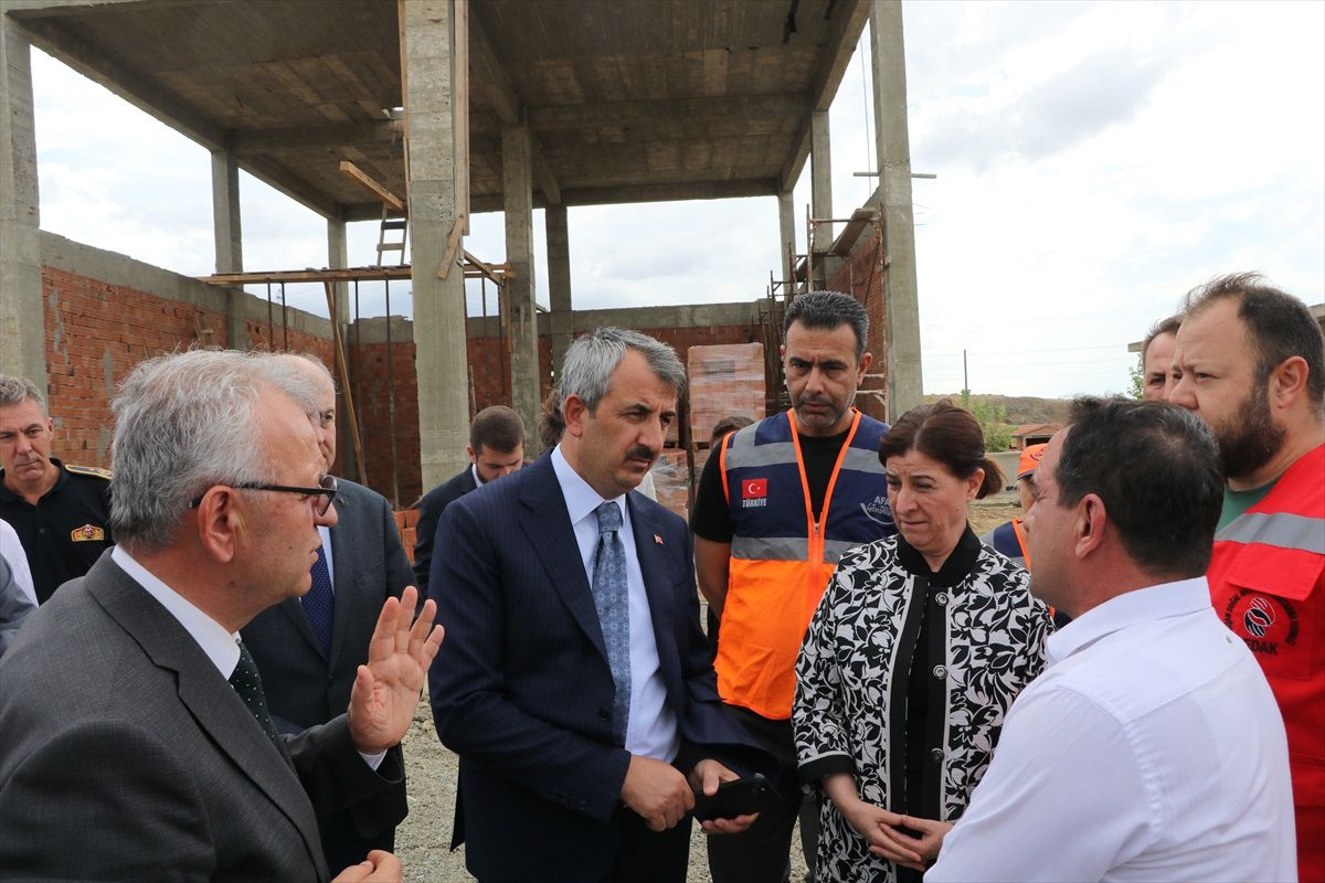 Edirne Valisi Yunus Sezer, Keşan\'da Yapım Çalışmalarını İnceledi