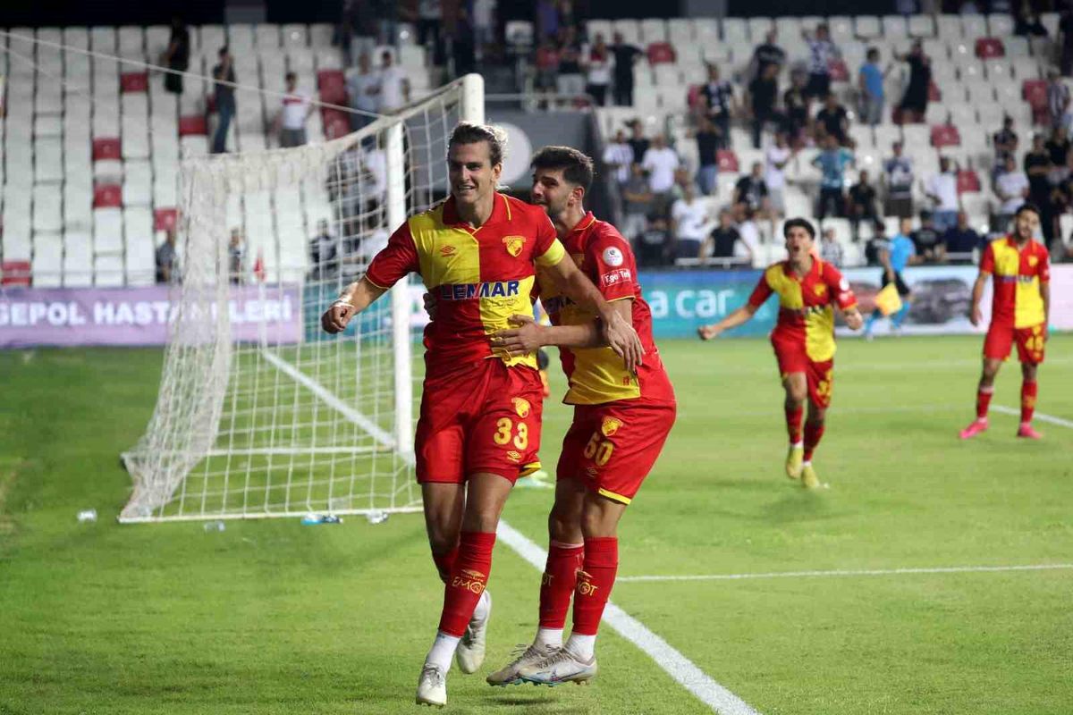 Göztepe Deplasmanda Başarılı, Evde Başarısız