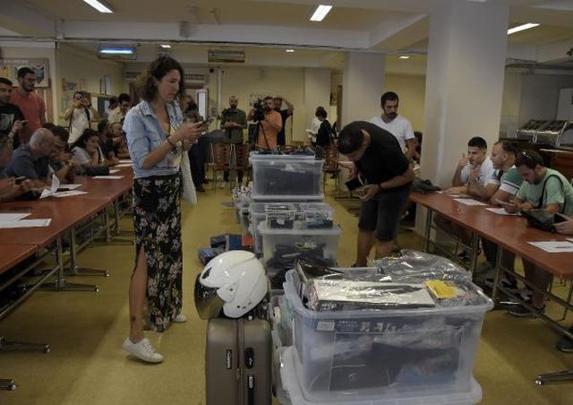 İETT'ye ait unutulan eşyalar açık artırmayla satıldı İETT'ye ait unutulan eşyalar açık artırmayla satıldı