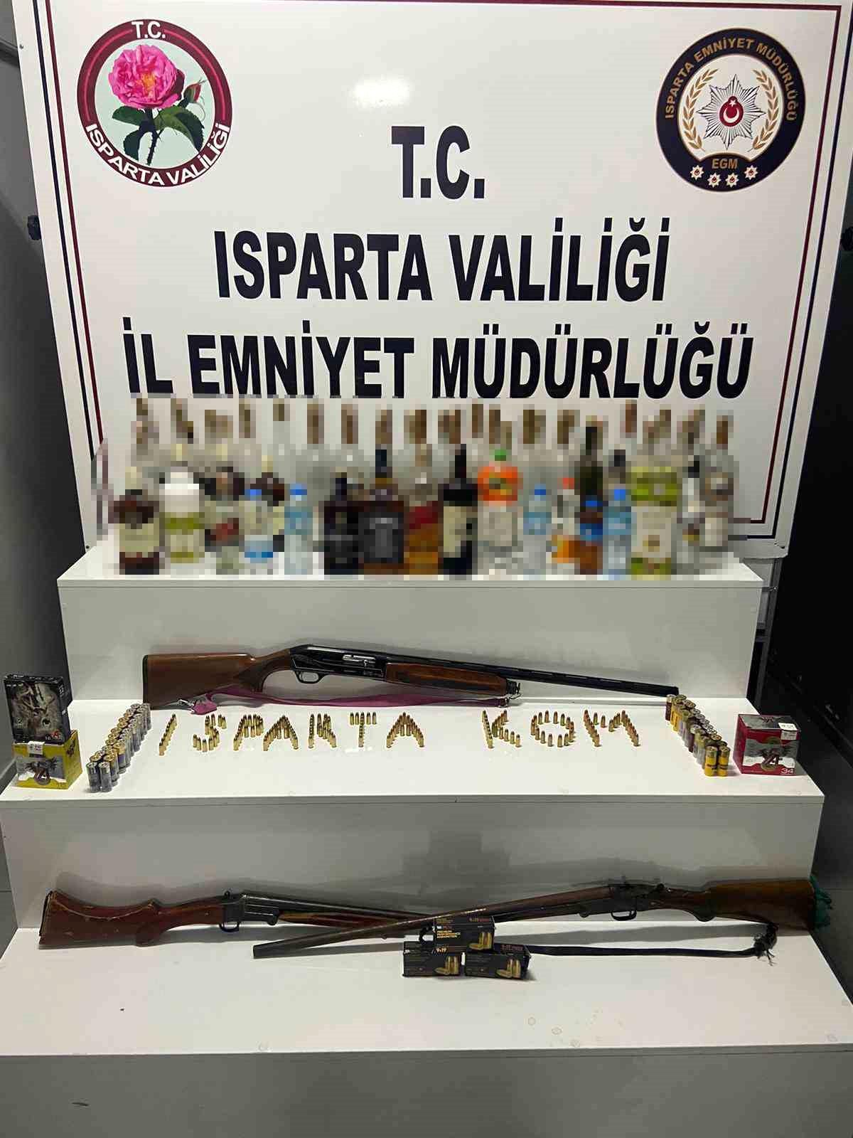 Isparta\'da Kaçakçılık Operasyonu: Çok Sayıda Malzeme Ele Geçirildi