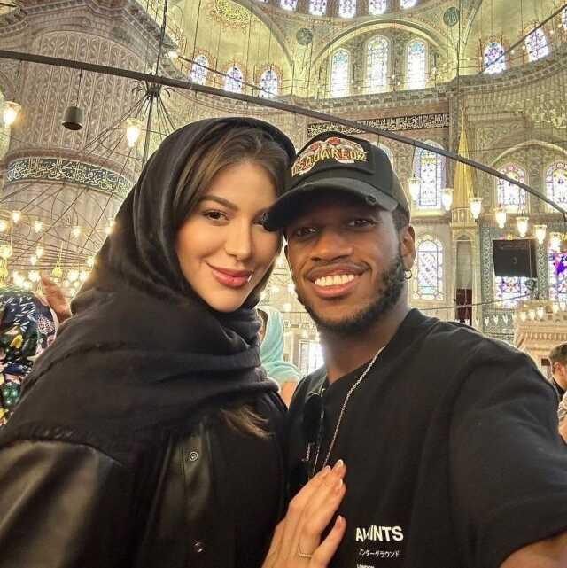 İstanbul'u keşfediyor! Fred ve eşi Ayasofya ve Sultanahmet Camii'ni ziyaret etti