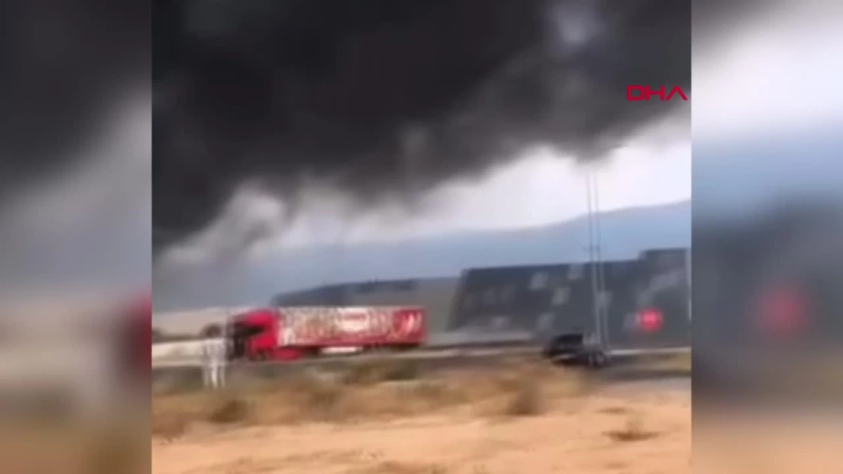 İzmir\'de palet fabrikasında yangın çıktı