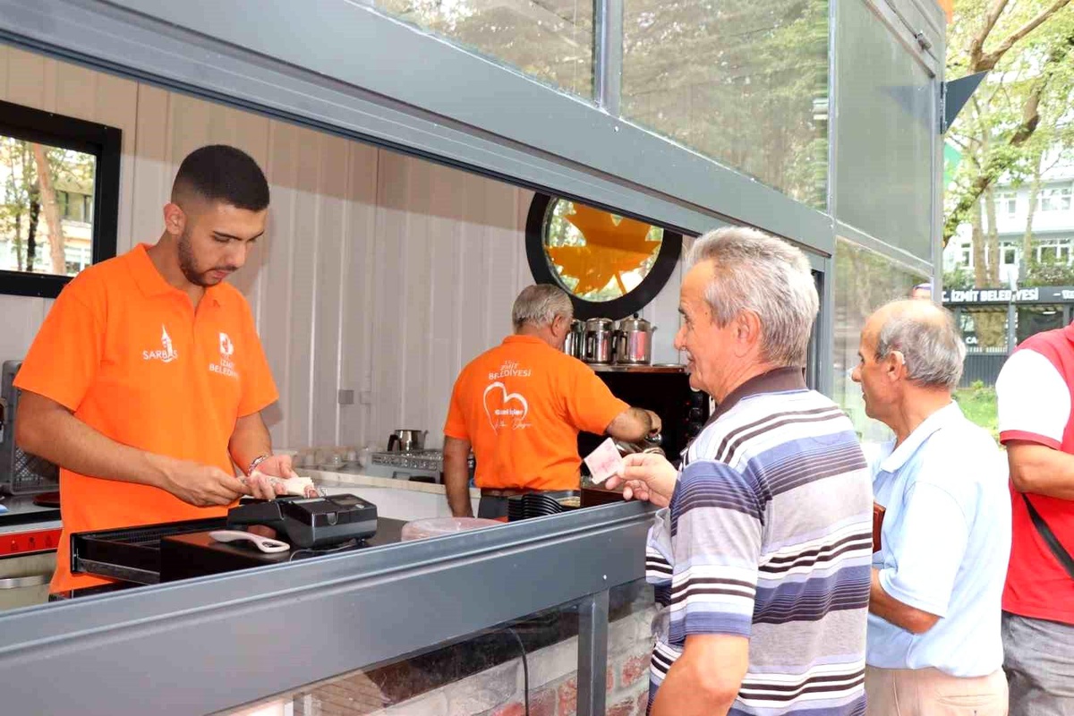 Yenicuma Çay Bahçesi Yenilenerek Hizmete Açıldı