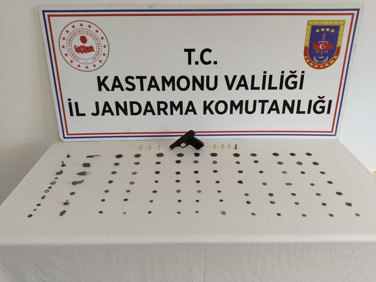 Tarihi eser kaçakçılığı operasyonunda 2 şüpheli gözaltına alındı