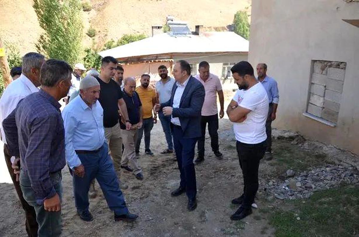 Bitlis\'in Tatvan Kaymakamı Köyleri Ziyaret Etti