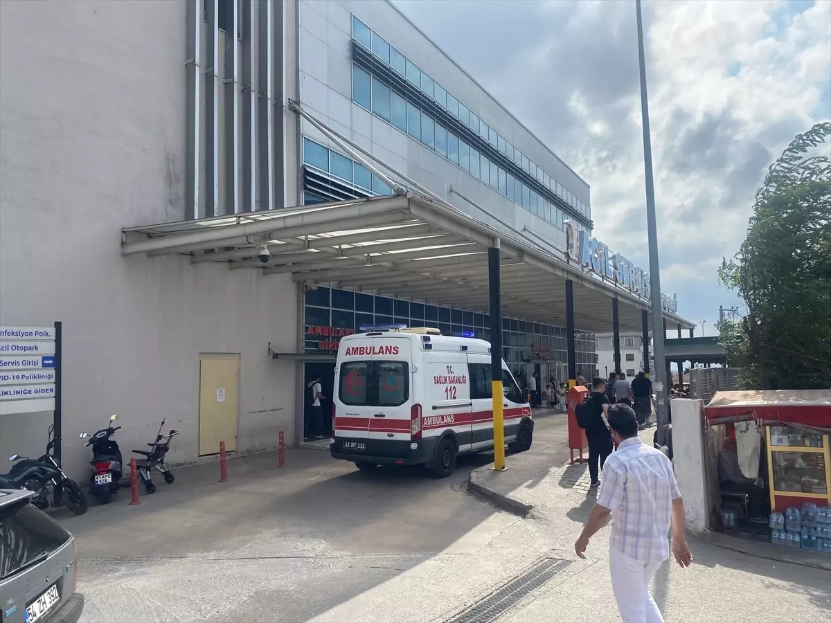 Çayırova\'da silahlı kavga: Bir kişi yaralandı