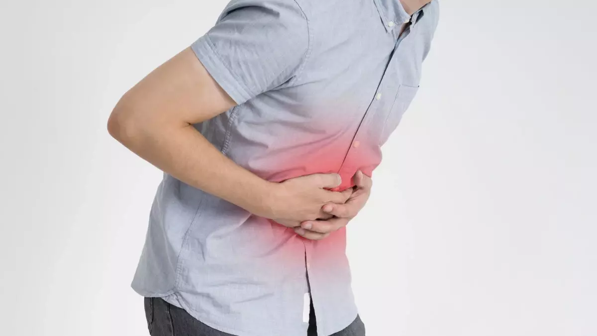 Reflü nedir, neden olur? Reflüye ne iyi gelir? Reflü en hızlı nasıl geçer?