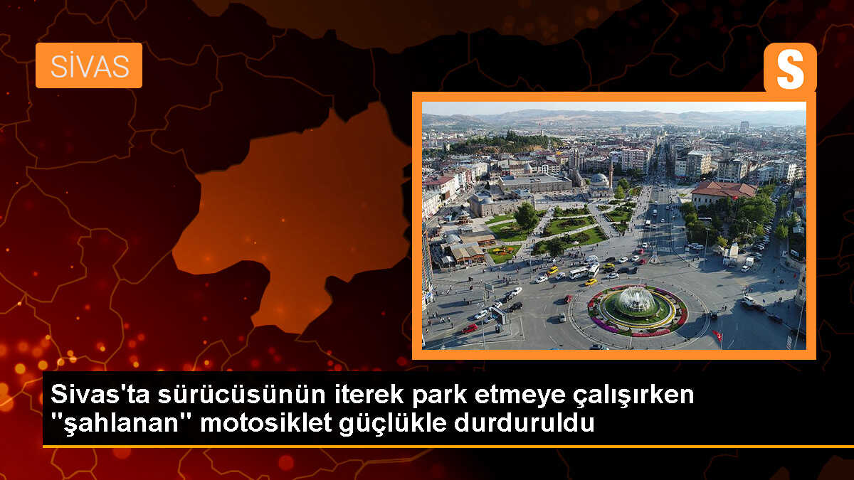 Sivas\'ta park edilirken kontrolden çıkan motosiklet güvenlik kamerasına yansıdı