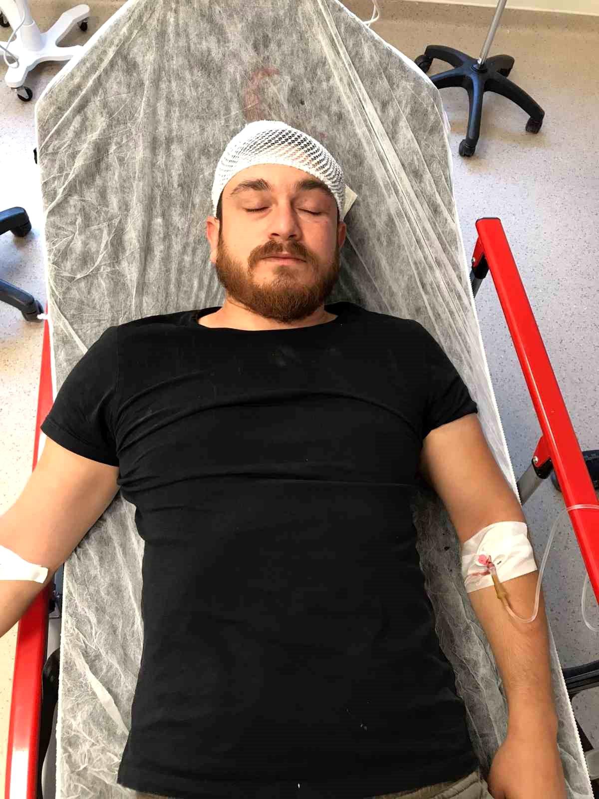 Elazığ\'da Gazeteciye Çekiçle Saldırı
