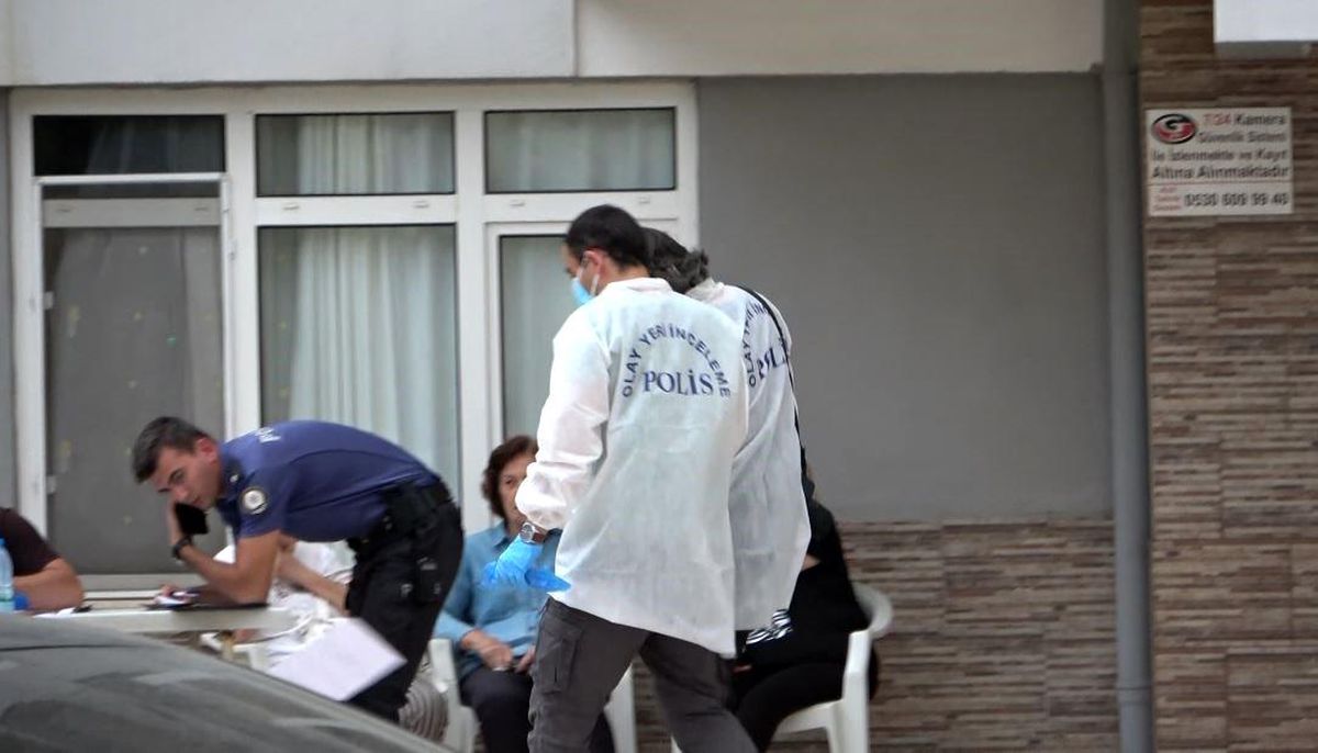 Antalya\'da 75 yaşındaki yaşlı adam, yalnız yaşadığı evinde ölü bulundu