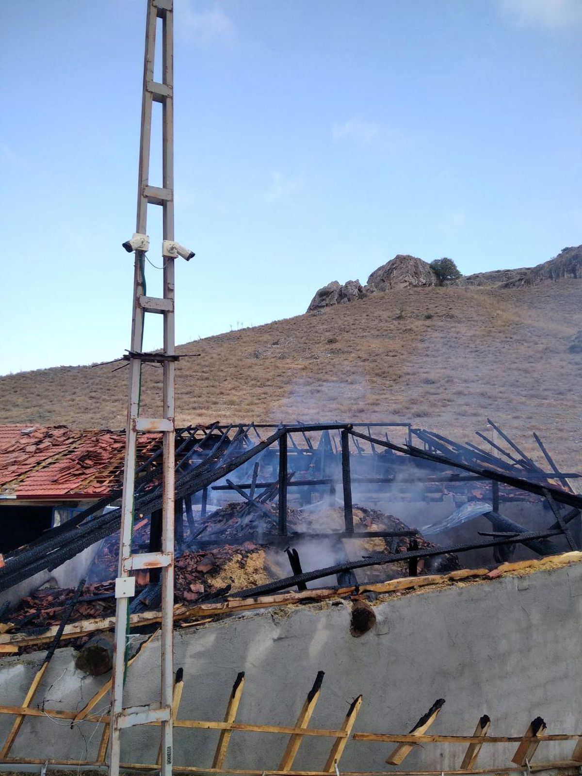 Çorum\'un Alaca ilçesinde samanlık yangını