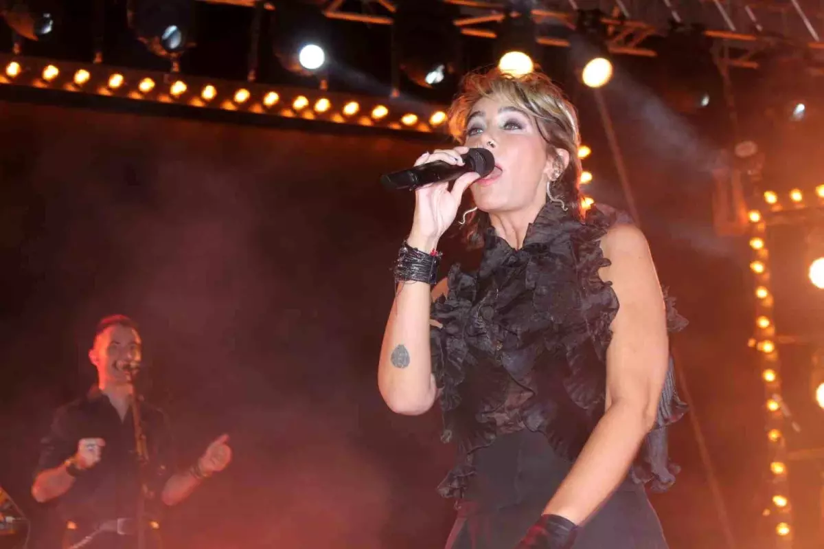 Alaşehir\'in Üzüm Festivaline muhteşem final