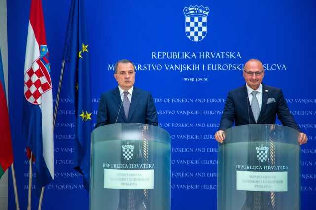 Azerbaycan ordusunun Zengezur Koridoru'na sevkiyata başladığı iddia ediliyor