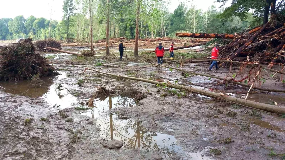 Sağlık Bakanı Koca: Dr. Selman Bağışlar için arama kurtarma çalışmaları devam ediyor