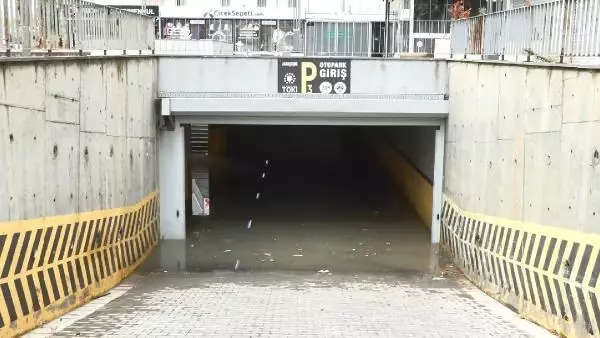 Başakşehir'de selin ardından otoparklar su altında kaldı