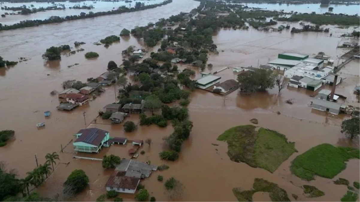 Brezilya\'da tropikal kasırga: 22 kişi hayatını kaybetti