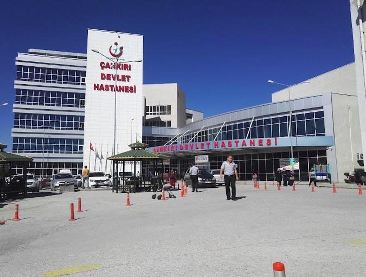 Çankırı\'da Otomobil Çarpışması: 1 Ölü, 7 Yaralı
