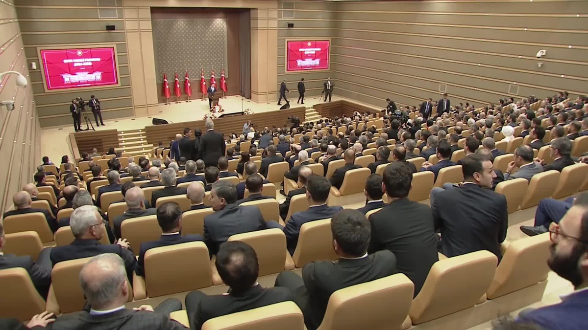 Cevdet Yılmaz, 2024-2026 Ovp\'yi Anlattı: "Dönem Sonunda 1 Trilyon 318 Milyar Dolarlık Bir Ekonomik Büyüklüğe, Kişi Başına Gelirde 14 Bin 855 Dolara...