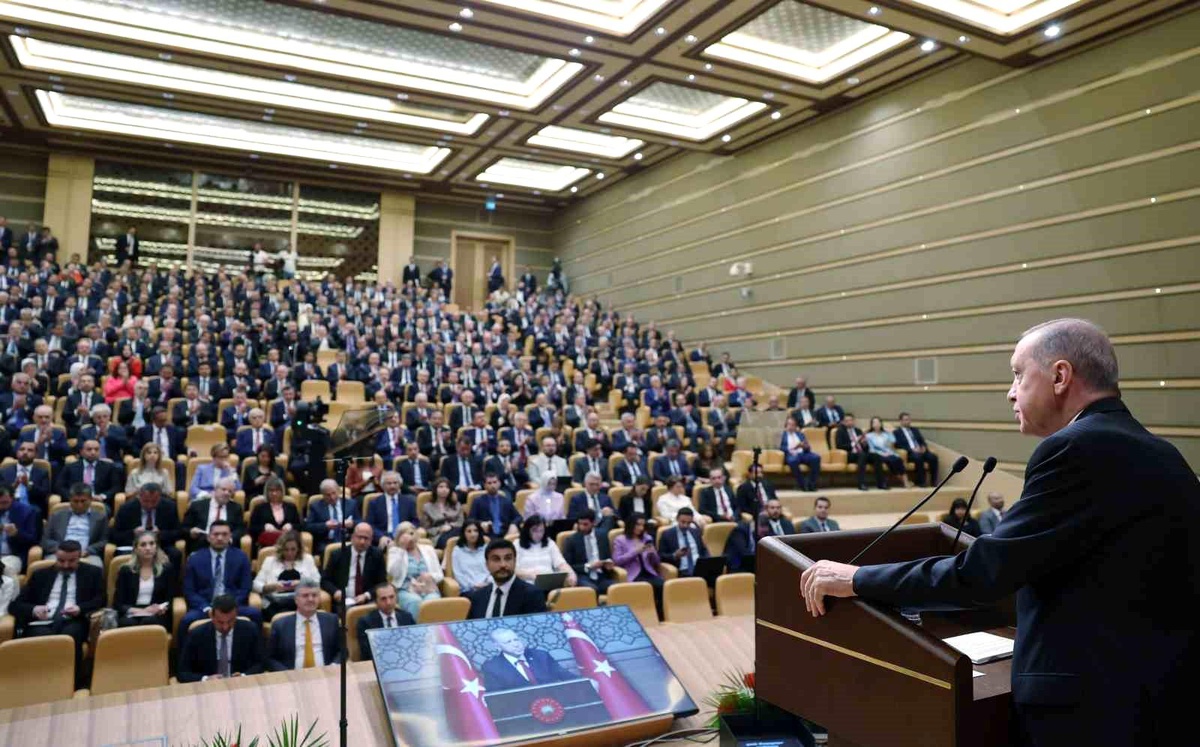 Cumhurbaşkanı Erdoğan: "Hiç kimse ve fikre ön yargıyla yaklaşmıyoruz.
