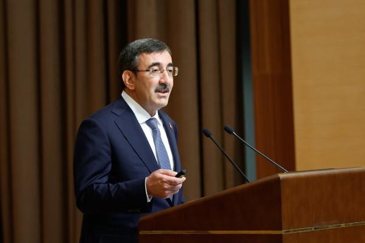 Yılmaz: Dünyanın 2 Puan Üstünde Büyümüşüz