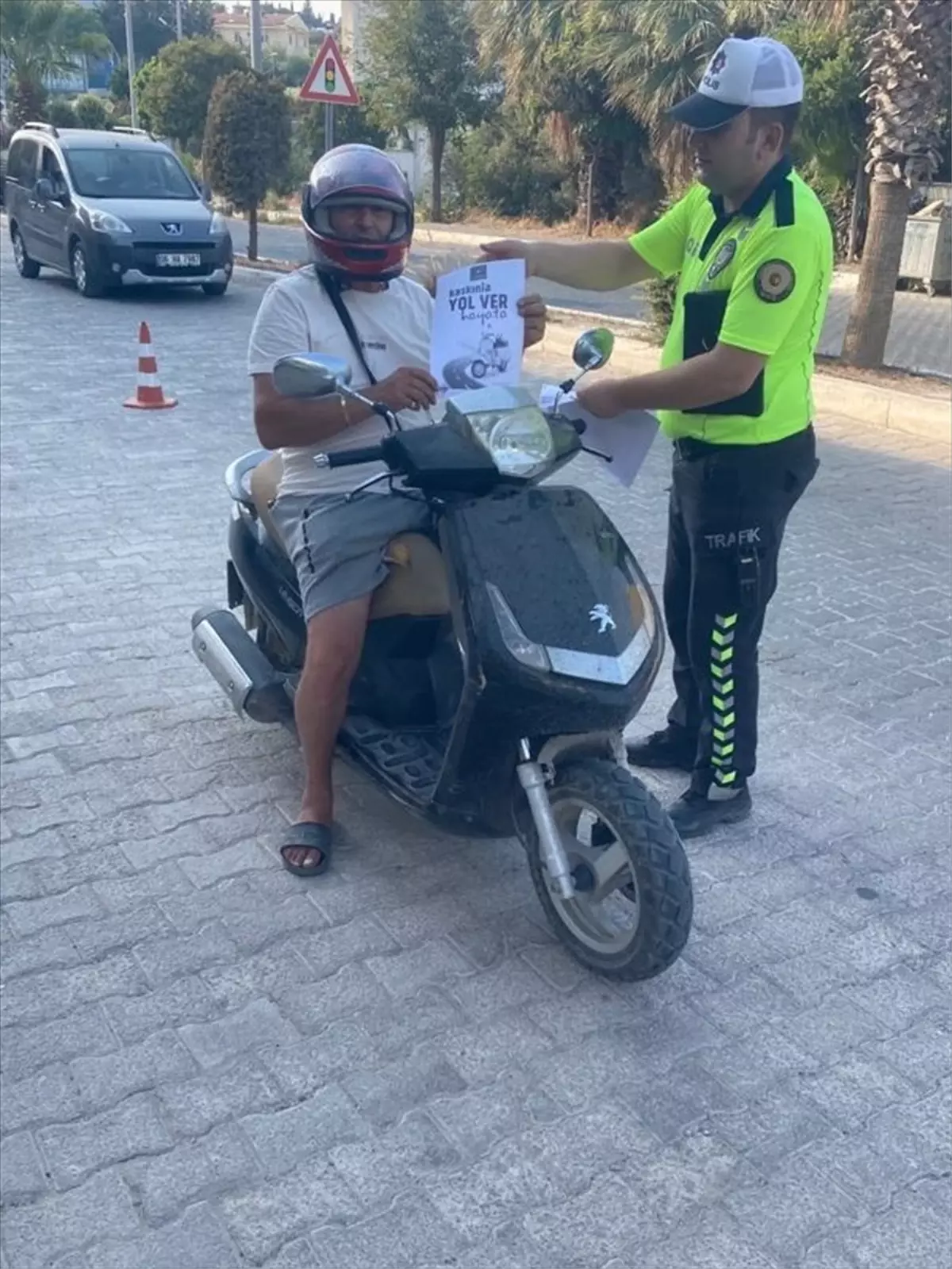 Datça\'da Motosiklet Sürücülerine Denetim: 21 Bin 831 Lira Cezai İşlem Uygulandı