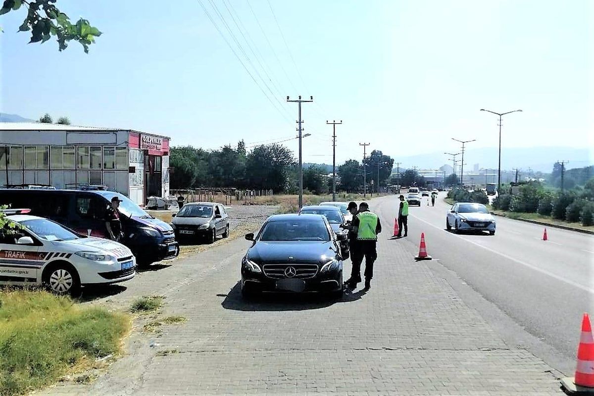 Denizli\'de 1 Ayda 2 Milyon 854 Bin Lira Trafik Cezası Kesildi
