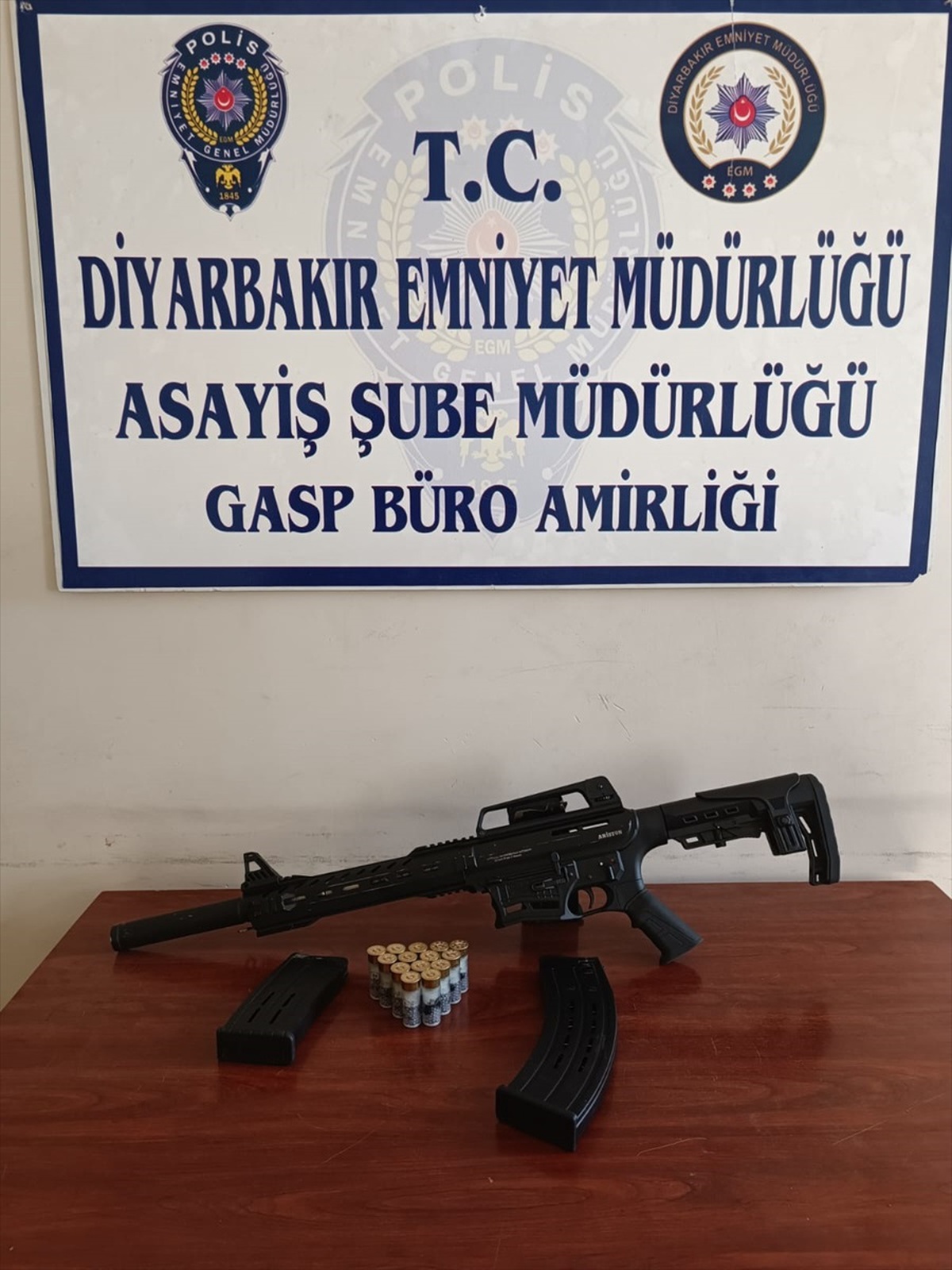 Diyarbakır\'da av tüfeğiyle havaya ateş açan şüpheli yakalandı