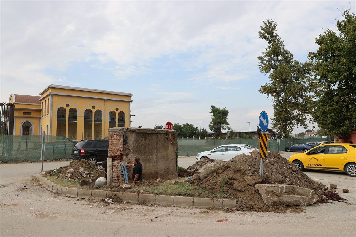 Edirne\'de trafiğe engel olan Hacı Hüseyin Çeşmesi kaldırılacak