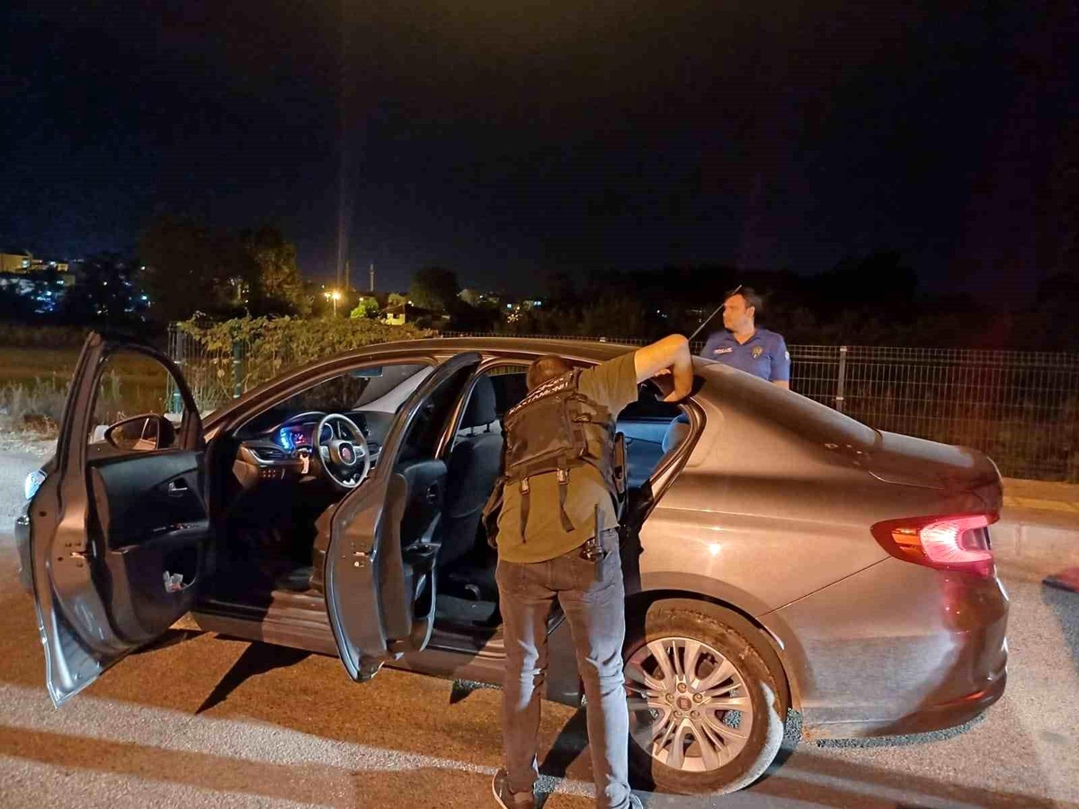 Kastamonu Taşköprü\'de Huzur Denetimi: 530 Araç Sorgulandı