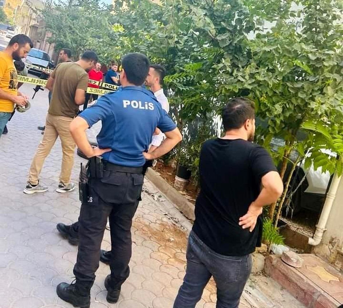 Mardin\'de taşlı, sopalı ve silahlı kavga: 1 kişi ağır yaralandı