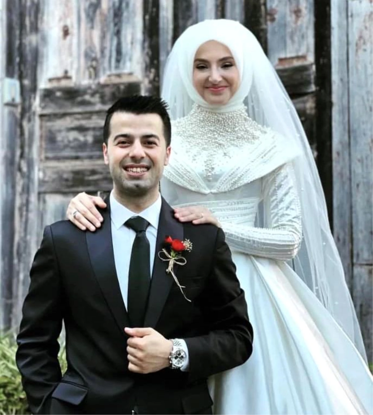 Kırklareli\'nde selde kaybolan doktor ve eşinin düğün fotoğrafı ortaya çıktı