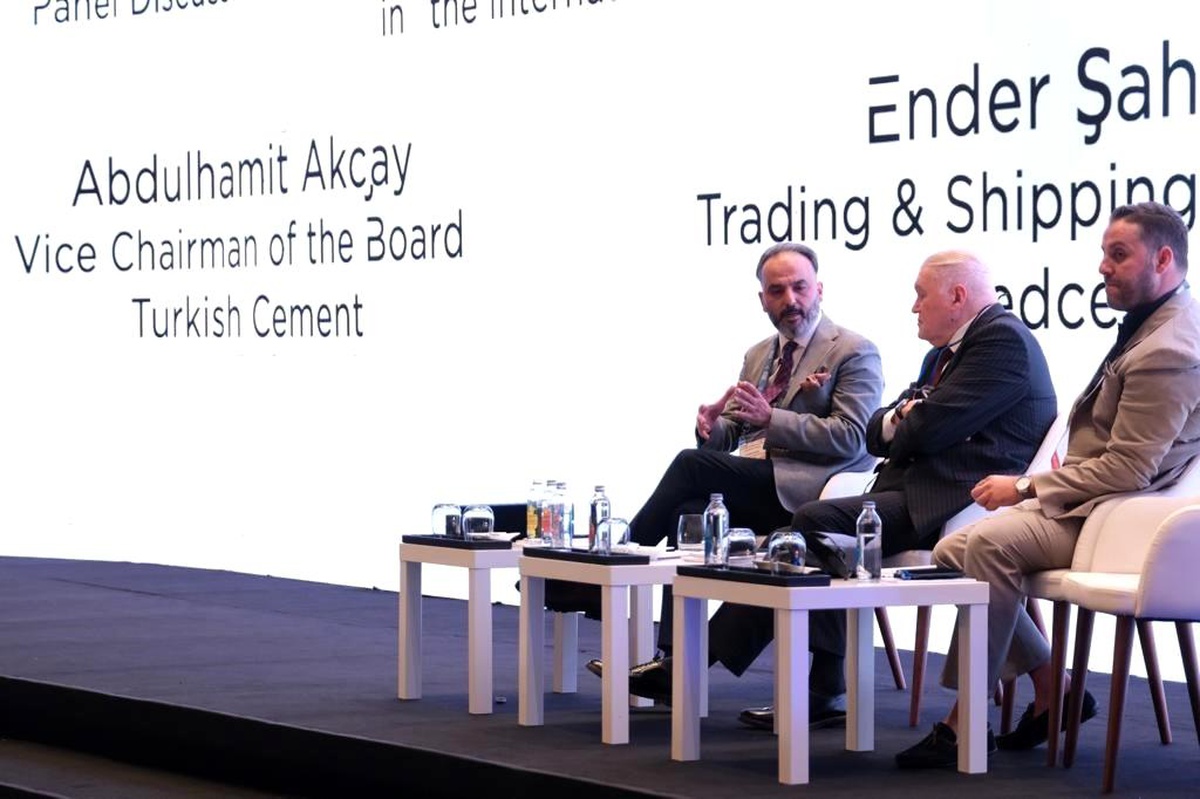 Türk çimento sektörü 2024\'te tonaj bazında ihracat artışı hedefliyor