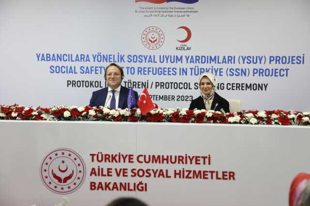 Yabancılara Yönelik Sosyal Uyum Yardımı Projesi imzalandı Yabancılara Yönelik Sosyal Uyum Yardımı Projesi imzalandı