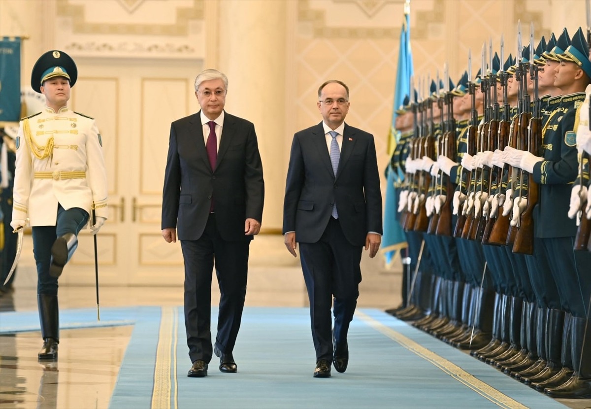 Arnavutluk Cumhurbaşkanı Kazakistan\'ı ziyaret etti