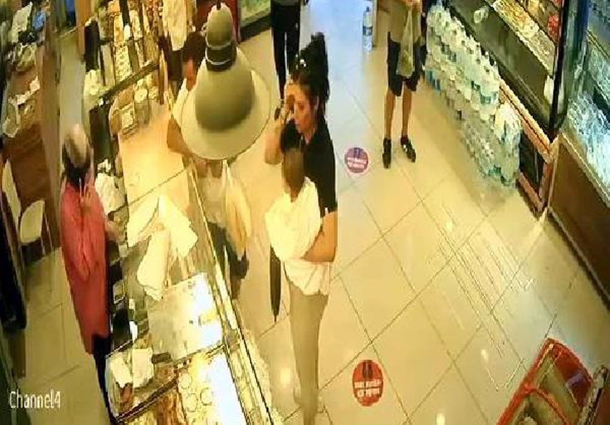 AVCILAR\'da Kucağında Bebekle Fırına Gelen Kadın, Sahte 100 Dolarla Alışveriş Yaptı
