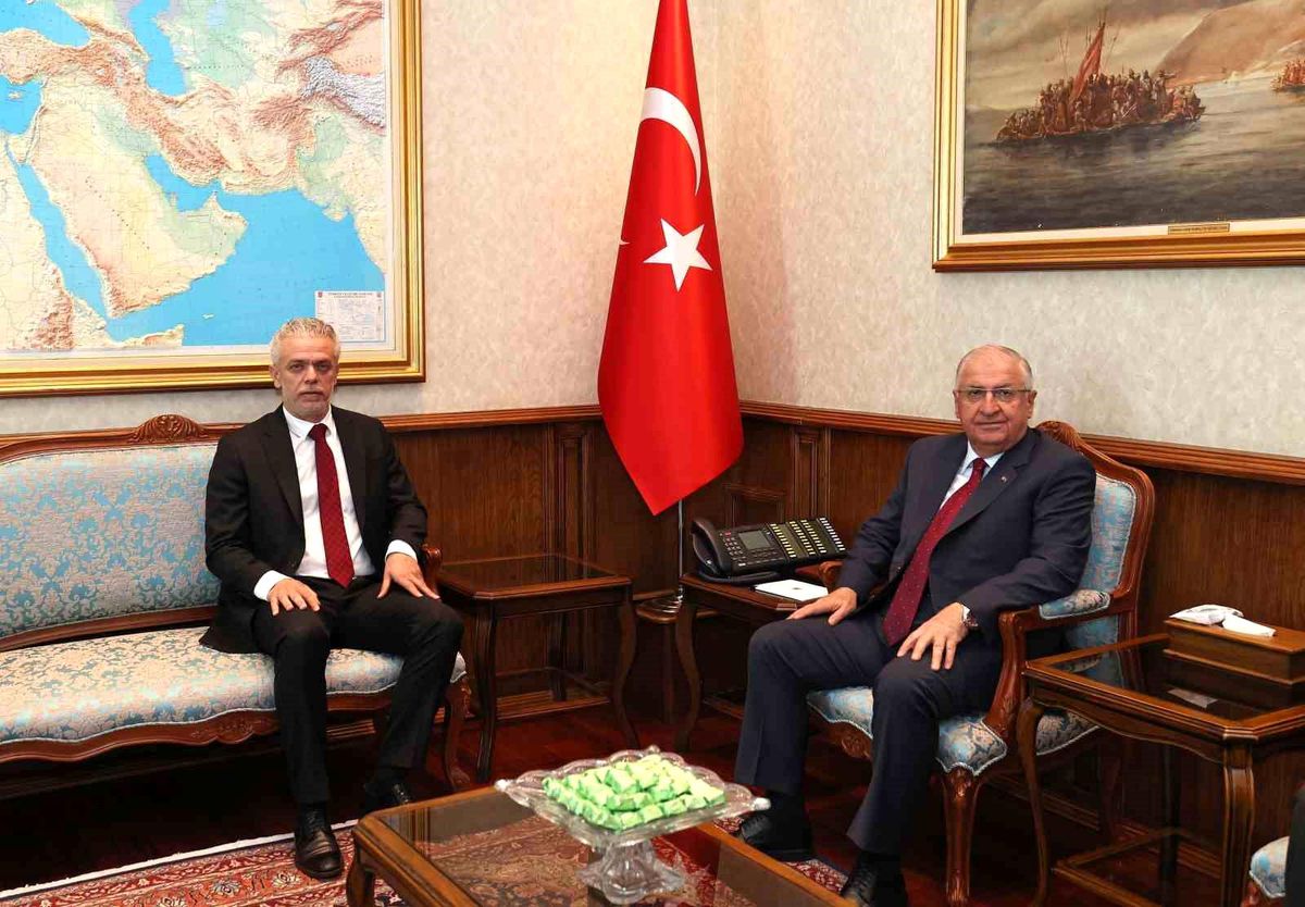 Bakan Güler, KKTC Büyükelçisi Korukoğlu\'nu kabul etti
