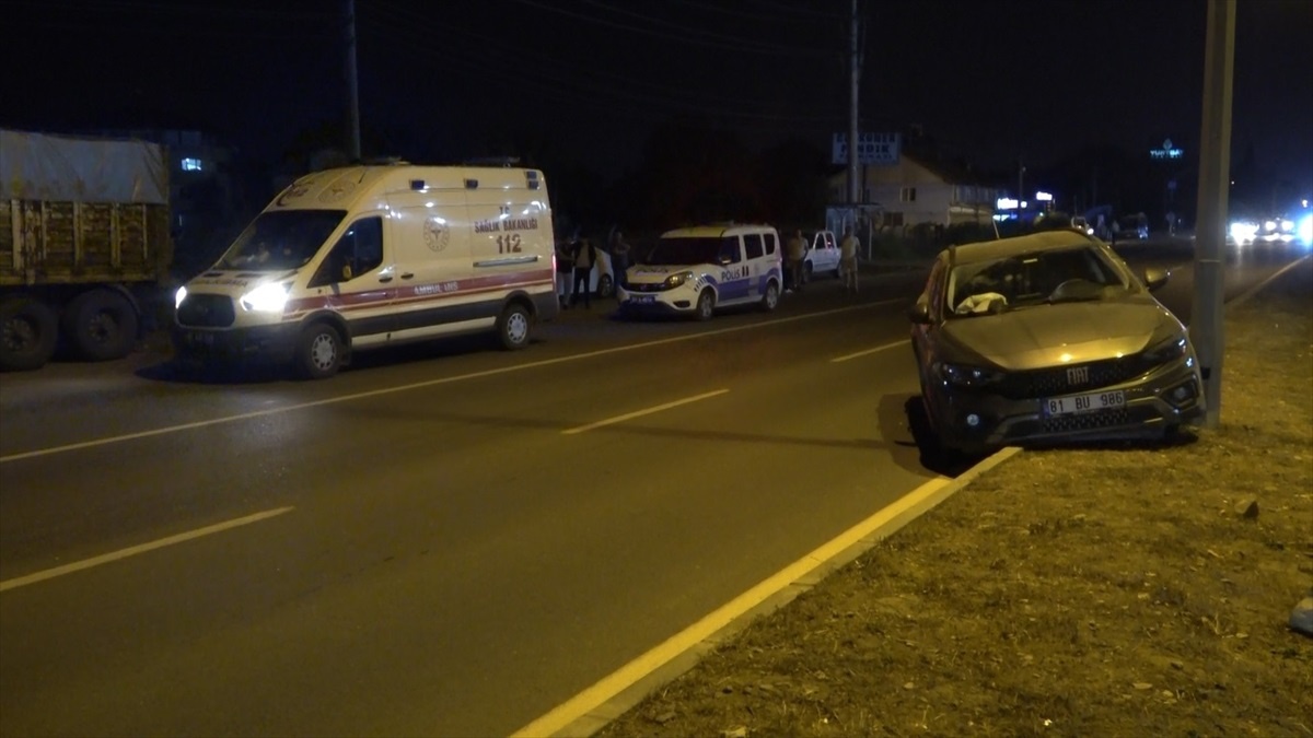 Düzce\'de meydana gelen trafik kazalarında 3 kişi yaralandı